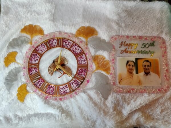 Wall Clock with Photo Frame - Image 5