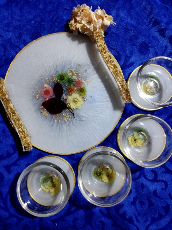 White Round Floral Tray Set - Image 3