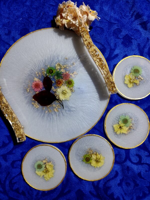 White Round Floral Tray Set - Image 4