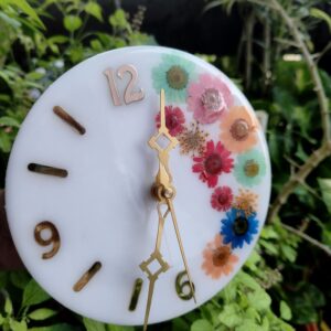 Table Clock with Real Flowers