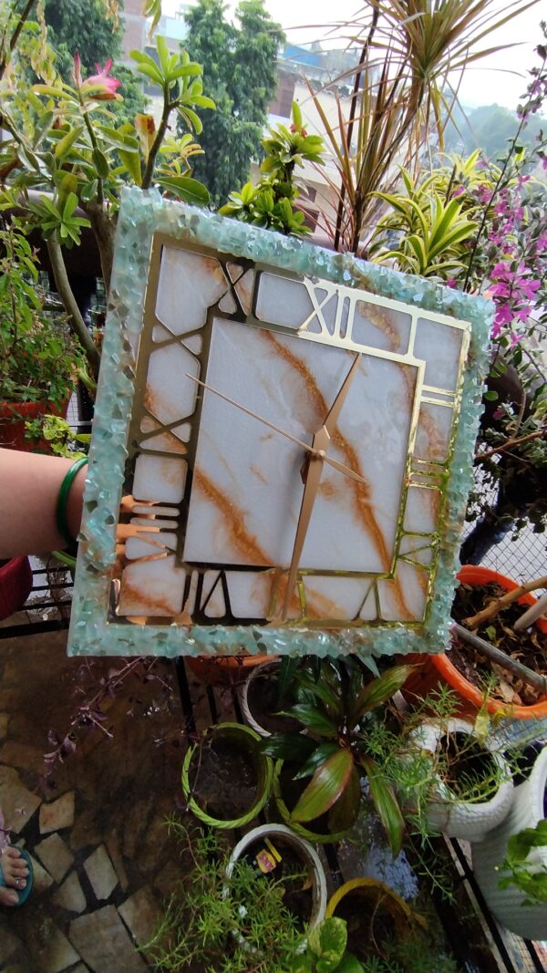 Square Resin Clock - Image 2