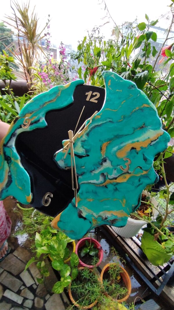 River Theme Resin Clock