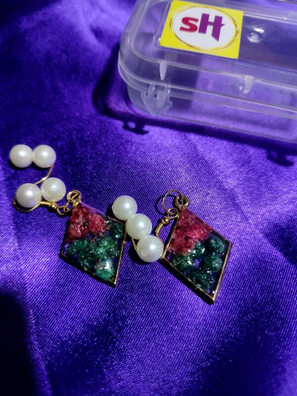 Colorful Resin Earrings - Image 3