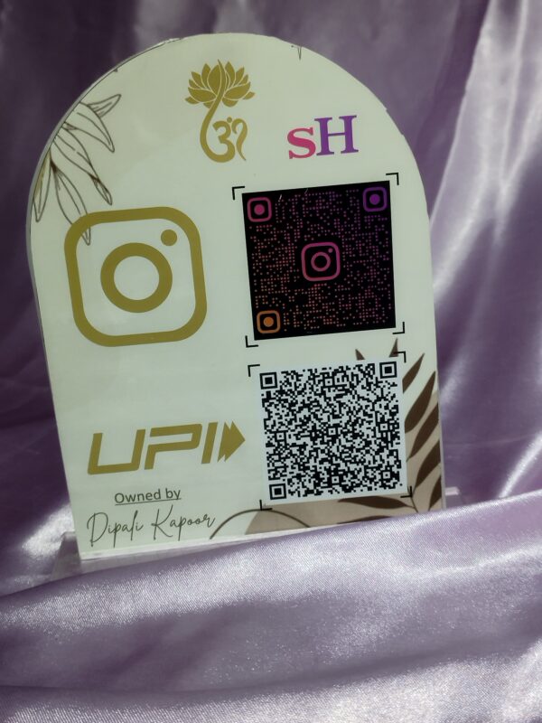 QR Stand - Image 3
