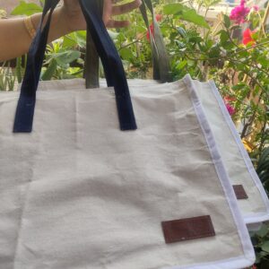 Tote Bag with Zip and Inner Pocket