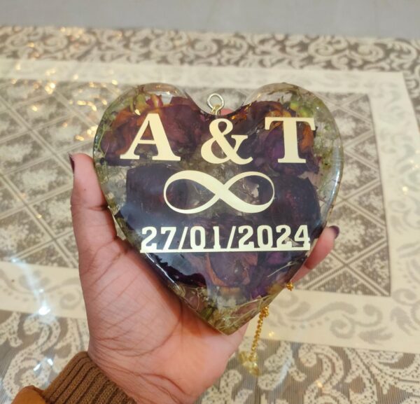 Resin Heart Flower Preservation - Image 2
