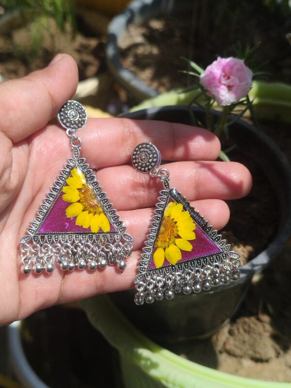 Dare to Wear Resin - Image 5