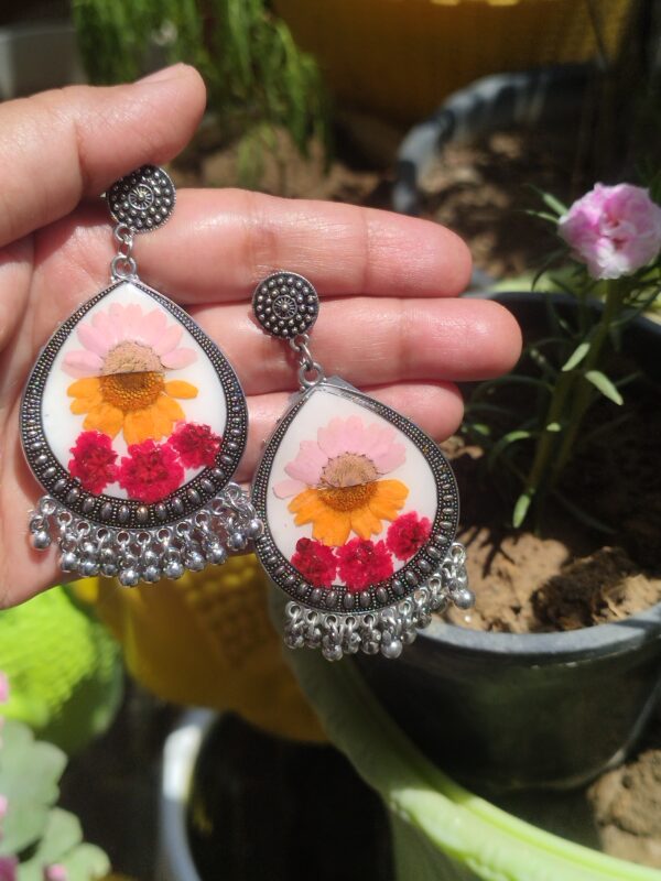 Dare to Wear Resin - Image 2