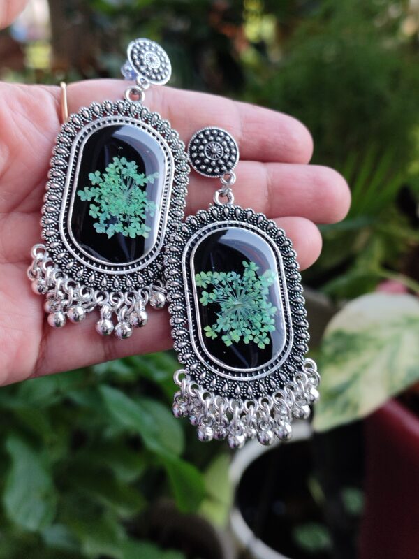 Lightweight Glam, Resin Charm - Image 3
