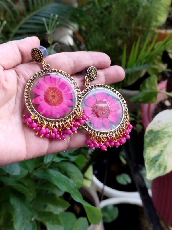 Lightweight Glam, Resin Charm - Image 2