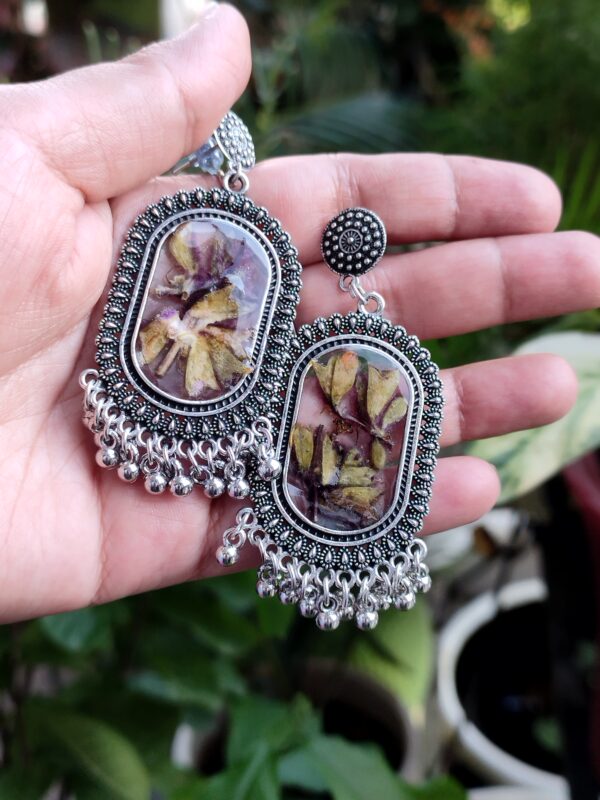 Lightweight Glam, Resin Charm - Image 12
