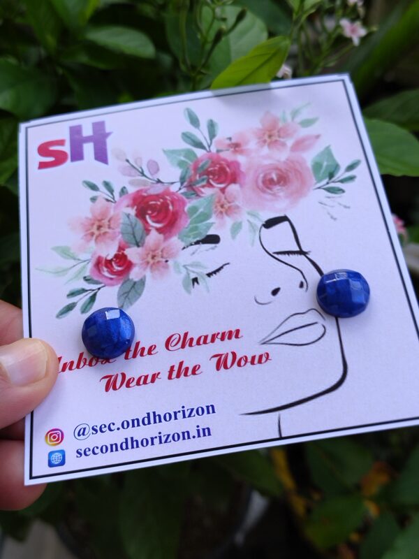 Resin Studs - Image 6