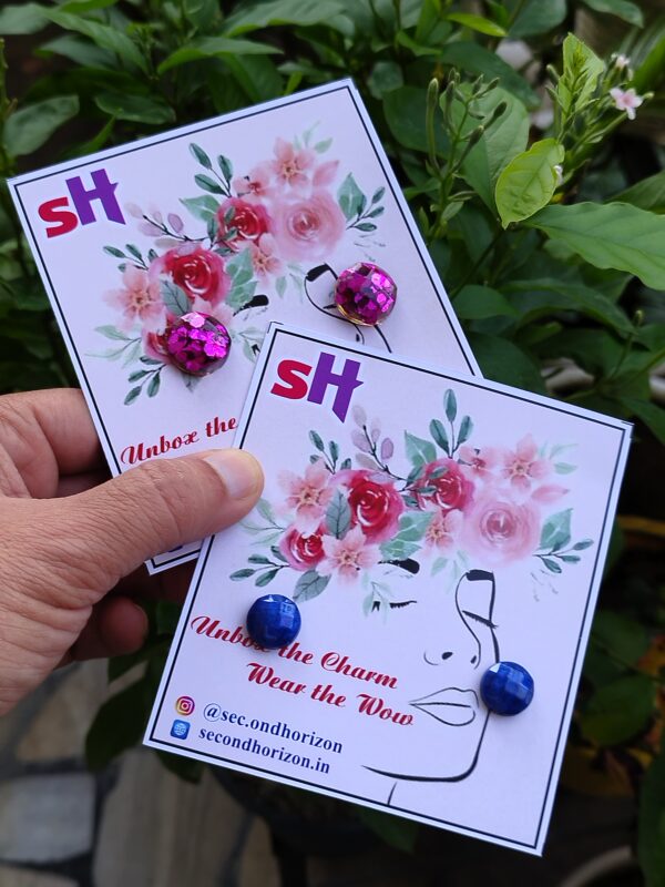Resin Studs